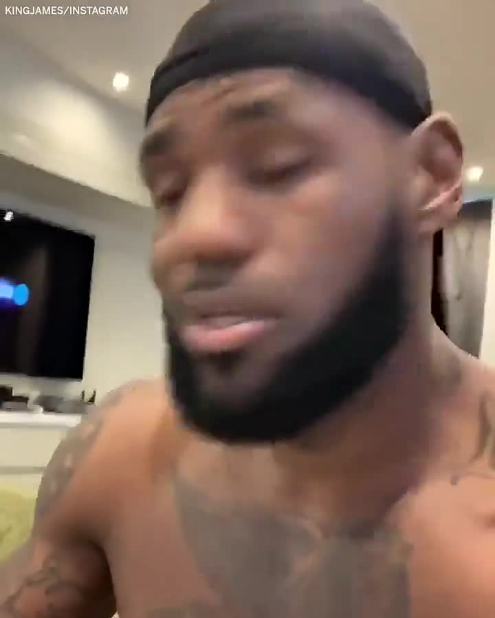 勒沃库森训练开放日,今晨更衣室发声引欢呼,社区盾在即,心理建设被强调 勒沃库森训练开放日,今晨更衣室发声引欢呼,社区盾在即,心理建设被强调