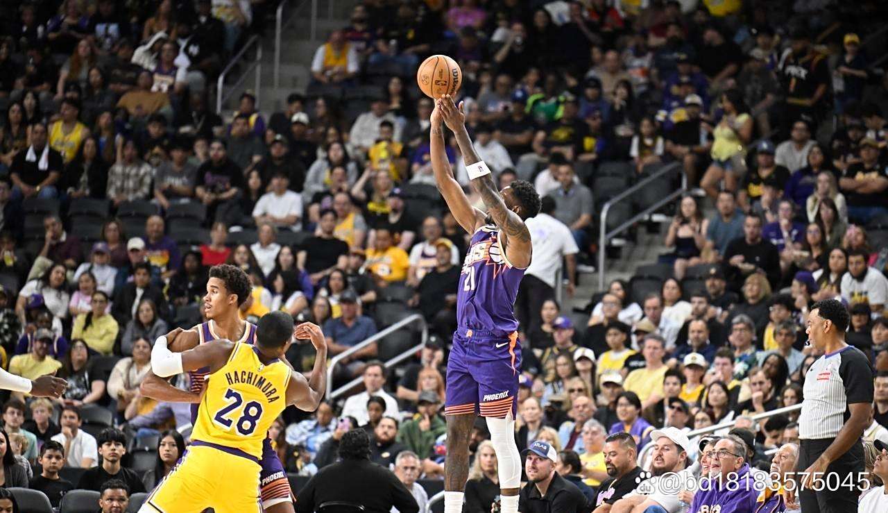 包含今晚体能课后，上海久事手感冰凉备战NBA季后赛，引发热议，轮换策略成焦点的词条