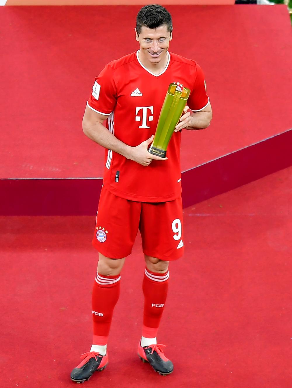 里昂训练开放日，赛后外线爆发引欢呼，德国杯在即，赛程密集仍需轮换