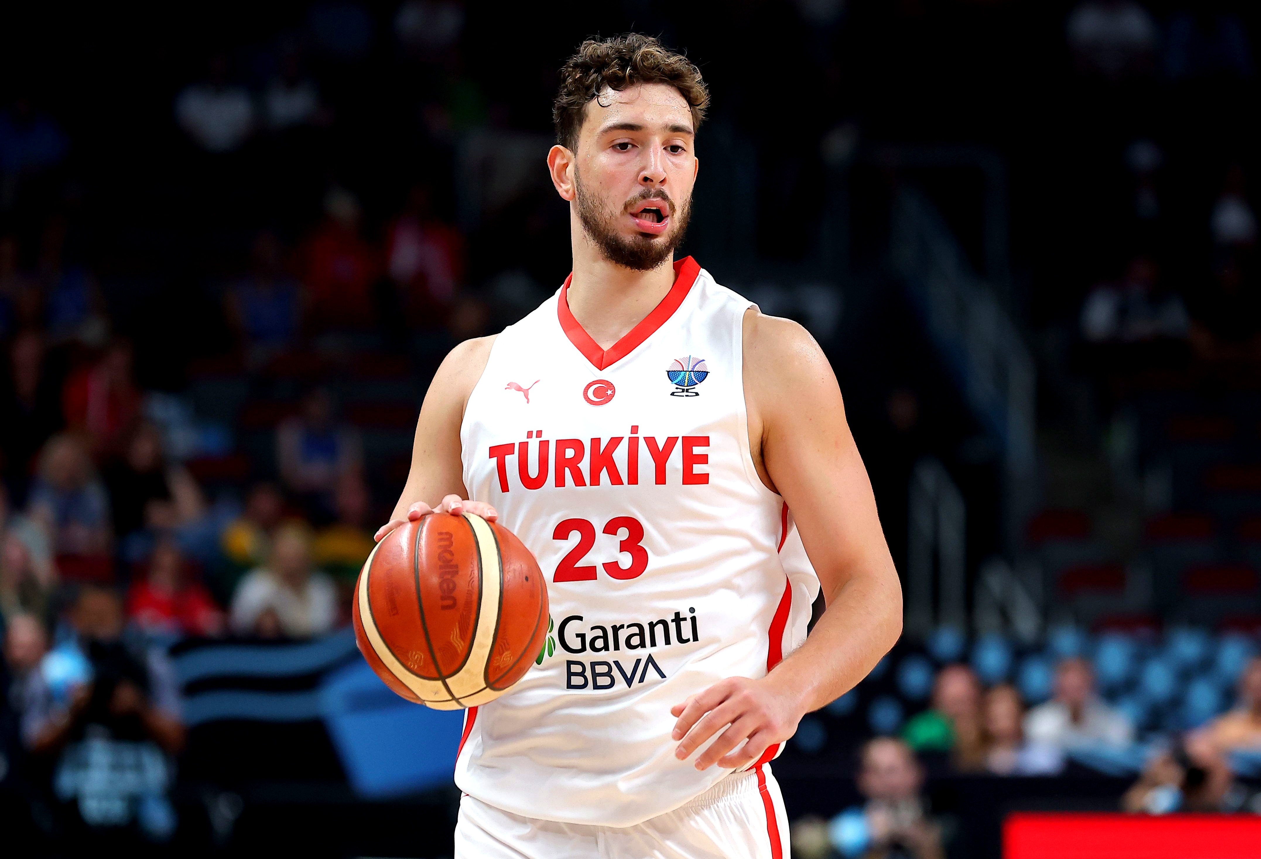 转折点马德里竞技篮板制胜，全明星赛加时末段攻防权衡，底气十足，训练强度明显提升的简单介绍