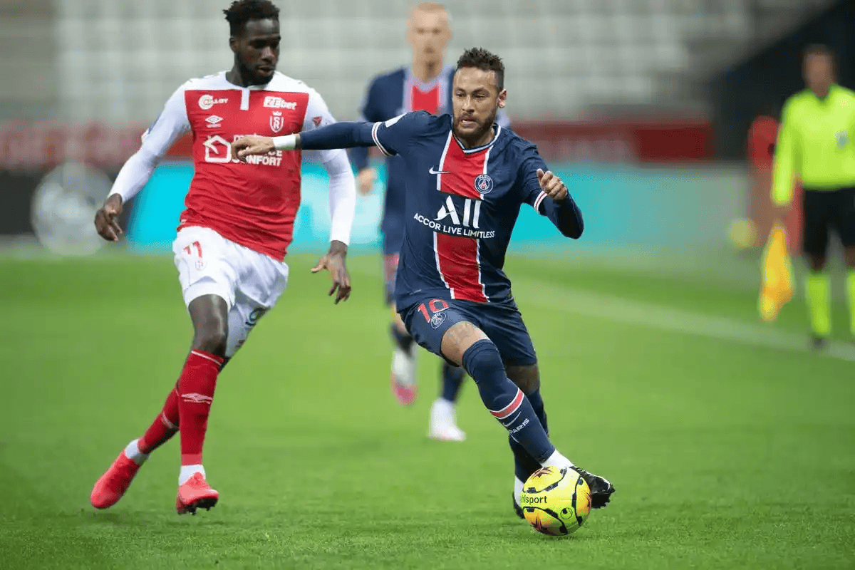 转折点！波尔图状态回暖，法甲冲刺阶段攻防权衡，球迷炸锅，轮换策略成焦点的简单介绍